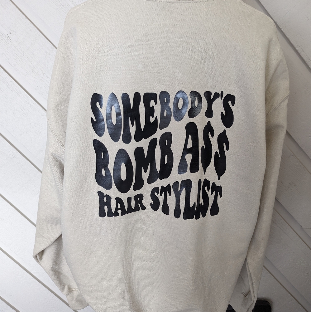 Bomb 🍑 Crewnecks!